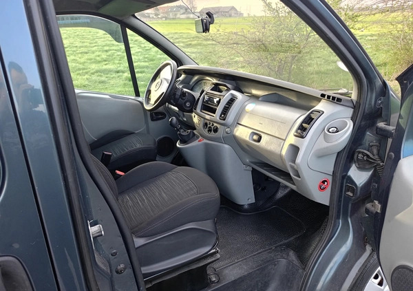 Opel Vivaro cena 16000 przebieg: 200000, rok produkcji 2003 z Krotoszyn małe 106